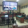 Terdakwa Handoko Jalani Sidang Perdana Kasus Korupsi Aset Pemkot Malang dengan Agenda Pembacaan Dakwaan