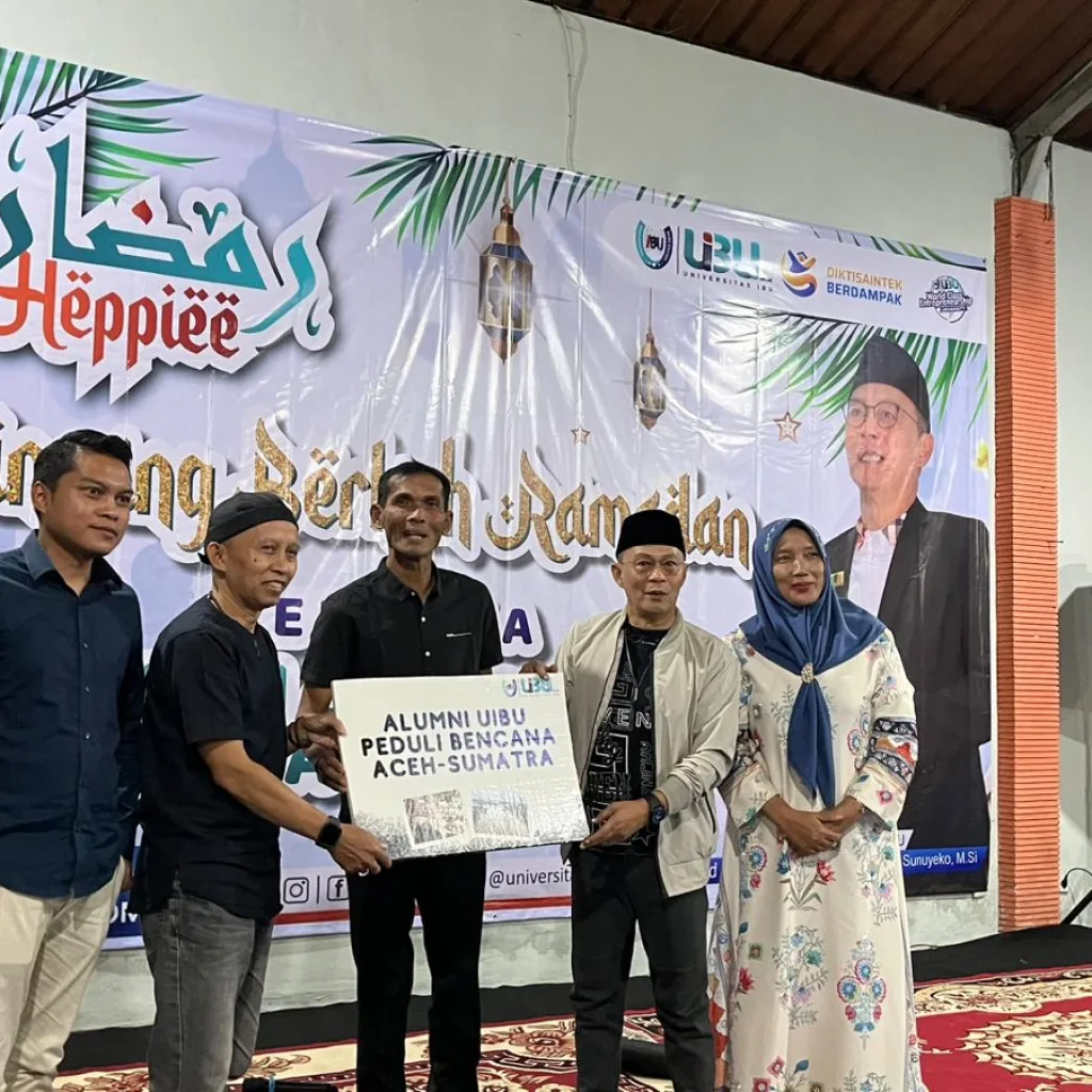 Ramadan Penuh Kepedulian, Alumni dan UIBU Salurkan Bantuan untuk Korban Bencana Aceh