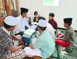 Khataman Al-Qur’an di Mushola NU Al Ikhlas, Abah Ikhsan Tekankan Pentingnya Mengamalkan Al-Qur’an