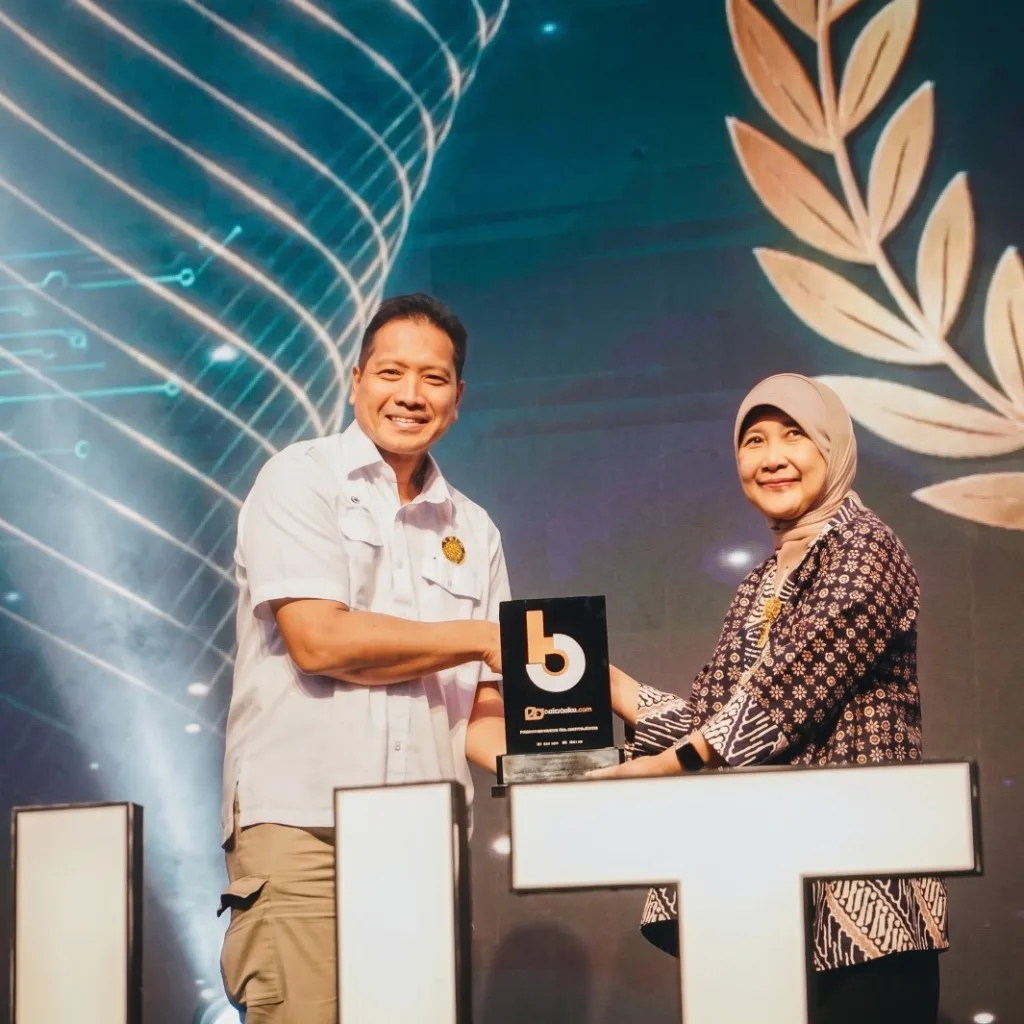 Sabet Penghargaan, UMM Buktikan Diri Pelopor Edu-Sociopreneur & Kampus Mandiri