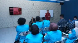 Seru Bareng! UIBU Sambut UTP Surakarta dengan Belajar dan Tanding Persahabatan