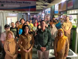Tingkatkan Literasi Hukum Pedagang, Kejari Kota Malang Hadir dalam Program “SEPASAR PEDAS” di Pasar Oro-Oro Dowo