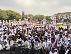 Ribuan Warga Malang Raya Apel Akbar di Tugu: Dukung MBG, Tolak Wacana Pembubaran
