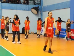 14 Srikandi UIBU Ladeni Timnas Unesa di Final LVM, Rektor: Kami Sangat Bangga